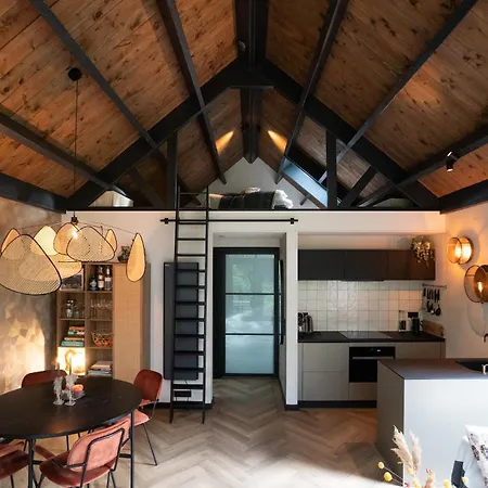 Дом отдыха Fantastisch Luxe Boshuis I Onthaasten In De Эмст