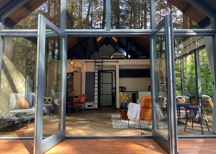 Fantastisch Luxe Boshuis I Onthaasten In De Hébergement de vacances