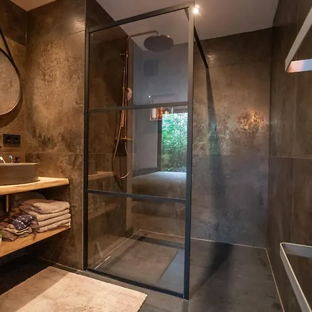 Prázdninový dům Fantastisch Luxe Boshuis I Onthaasten In De Emst